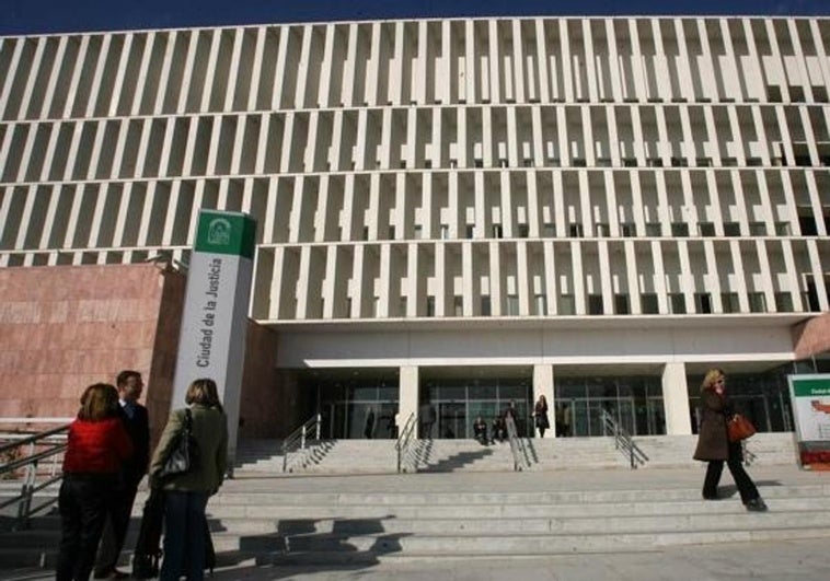 Detención de El Cachulo en El Palo: incumplía a la vez órdenes de alejamiento sobre seis víctimas